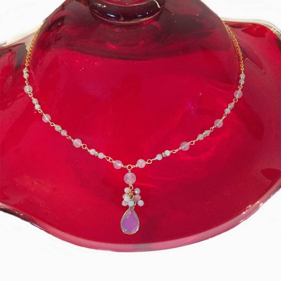 One Strand Moonstone, And Gold Filled Necklace, With Moonstone Drop - Picture 1 of 2